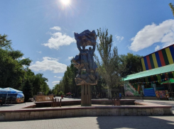 Накануне Дня Победы главный парк города Волгодонска отметил 60-летний Юбилей