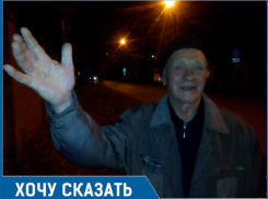 Через час-полтора, а то и больше! Приходится идти пешком на работу, - жизнерадостный слесарь «Водоканала» рассказал о работе волгодонских автобусов