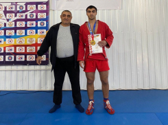 В Волгодонске стало на одного кандидата в мастера по самбо больше