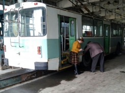 Троллейбусный парк Волгодонска проверили на готовность к осенне-зимнему периоду