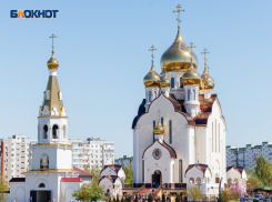 Владыка Антоний назвал сроки завершения ремонта в нижнем храме Рождественского собора