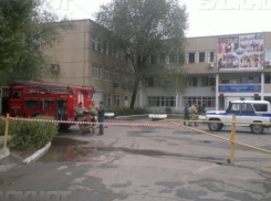 В Волгодонске учеников лицея №24 в срочном порядке эвакуировали из здания – источник