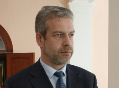 Чиновники Волгодонска готовятся к выборам и раскололись на две группы 