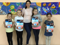 Юные волгодончанки вошли в число победителей конкурса «Весь мир – театр!» 