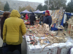 Около 50 тонн сельскохозяйственной и пищевой продукции продали волгодонцам на ярмарке «выходного дня»