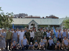 «Крылатая пехота» всегда была элитой: Дмитрий Вельможко поздравил десантников Волгодонска