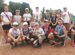 Свыше 60 спортсменов разных возрастов собрал городской турнир по теннису 