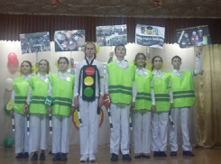 Отряды юных инспекторов движения из школ №21 и №22 одержали победу в городских соревнованиях