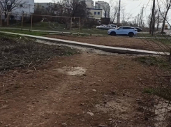 ЛЭП на месте, грунт подсыпан, дорожка восстановлена: в Водоканале опровергли слова волгодонца о беспорядке на Весенней