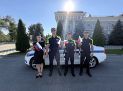 «Поднять флаг»: ГАИ Волгодонска запустило патриотическую акцию ко Дню Государственного флага России