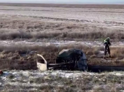 Семья сгорела заживо после столкновения с контейнеровозом на трассе «Элиста – Зимовники» 