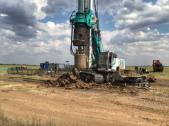 В Зимовниках официально началось строительство Марченковской ВЭС