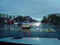 Наглец на «Лифане», проехавший на «красный», заплатит штраф: Госавтоинспекция установила личность нарушителя