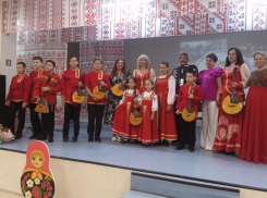  Музыкальная гордость Волгодонска: народный ансамбль «Сюрприз» отметил 30-летие  