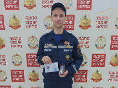 Блогера-спасателя из Волгодонска наградили медалью за популяризацию профессии