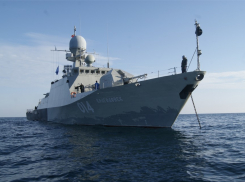 МАК «Волгодонск» отработал учение по борьбе за живучесть кораблей и эвакуации личного состава 