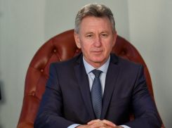 Виктор Мельников поздравил волгодонцев с Пасхой 