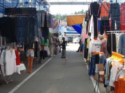 В Волгодонске покупатель после примерки спортивного костюма сбежал, не заплатив