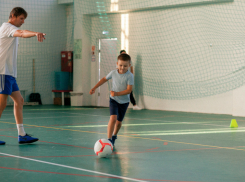 Ваш ребенок может научиться футболу вместе с «Эластико»