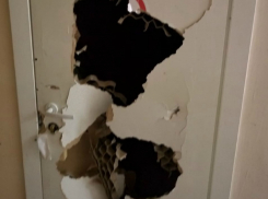 Отдыхающая в гипермаркете «Магнит» молодежь устроила новый погром в туалете