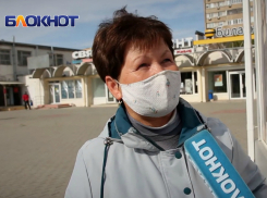 «Прогуливали уроки, выключали свет и ели под партами»: чем волгодонцам запомнились школьные годы