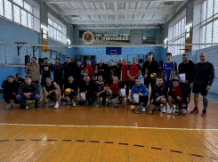 Команда «Восход» из Цимлянского района стала победителем волейбольного турнира памяти Алексея Растрепина