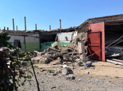 Несколько гаражей обрушились из-за взрыва в Волгодонске