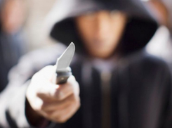 Пьяный мужчина с ножом пытался ворваться в бар «Лидер» в Цимлянске