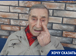 «Хрусталик мне поставили задом наперед»: 90-летний ветеран-активист из Волгодонска рассказал, как после операции в больнице получил «змеиный глаз» 