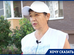 Бабушка девочки-инвалида из Волгодонска требует установить правильный пандус у подъезда 
