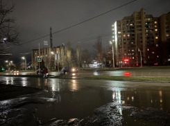 Страшно ходить: добавить освещение на опасном пешеходном переходе на Курчатова просят волгодонцы 