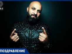 Исполнитель групп «Маста Бэнд» и «2Берега» Иван Аваков отмечает день рождения