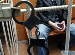 Жителя Волгодонска обвиняют в изнасилованиях 7-летней падчерицы