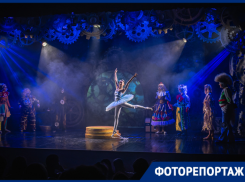 Старая сказка, но со счастливым концом: новогодней премьерой «Стойкий оловянный солдат и К» порадовал волгодонцев ВМДТ