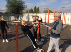 Порядка ста волгодонцев проверили свои силы в сдаче норм ГТО 