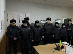 Полицейские и курсанты провели рейд в «гетто» на улице Ленина 