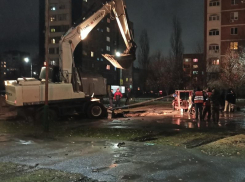 Водоканал меняет трубы на аварийных участках канализации в районе школы №22