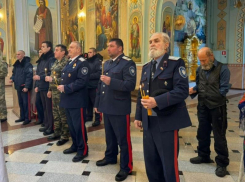 Казаки Волгодонска приняли участие в панихиде по жертвам геноцида 