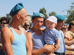 Волгодонск отметил День ВДВ (ФОТОРЕПОРТАЖ)