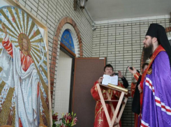 Смальтовые иконы из Волгодонска украсили Казанский храм в Пензенской области