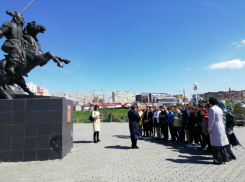 900 волгодонцев прошли с экскурсией по городским памятникам