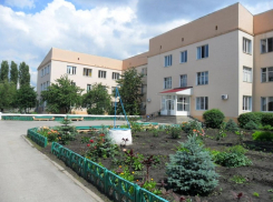 В Зимовниках начнется долгожданный капитальный ремонт районной больницы