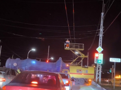 Ради транспортировки оборудования для химического завода в Волгодонске перекрыли путепровод