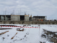 Школа в квартале В-9 построена почти на 40%: здание в Волгодонске возвели до третьего этажа