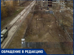 «Почему забор вокруг «липовой рощи» на Ленина до сих пор стоит?»: волгодончанка