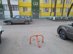 Парковочные барьеры на улице Максима Горького управляющая компания признала законными