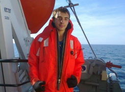 В БСМП Волгодонска скончался один из членов экипажа танкера «Каспиан Стрим»