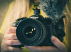 Умеешь снимать и монтировать сюжеты? Тогда мы ищем именно тебя!