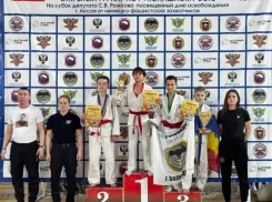 Волгодонские бойцы-рукопашники покорили Аксай: семь медалей завоевали наши ребята 