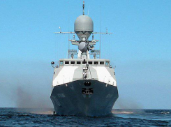 Корабль «Волгодонск» обстрелял «мины» в акватории Каспийского моря